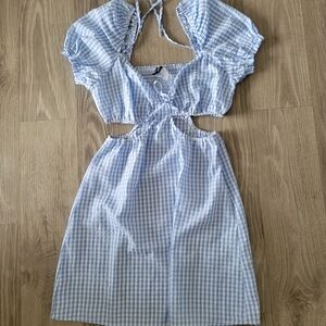 H&M Divided Light Blue And White Gingham Cutout Puff Sleeve Dress